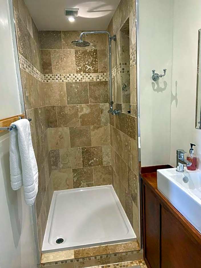 Jabajak Vineyard Restaurant & Rooms