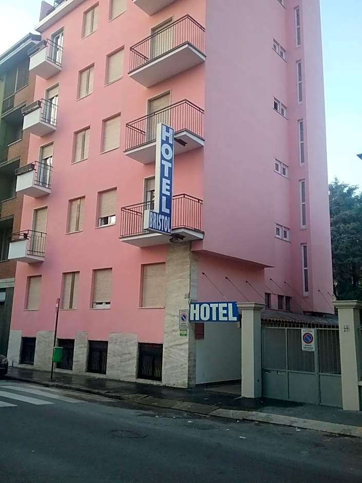 Hotel Bristol
