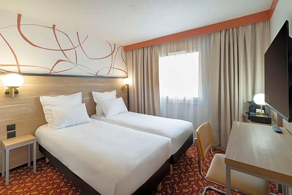 Sure Hotel by Best Western Caen Memorial