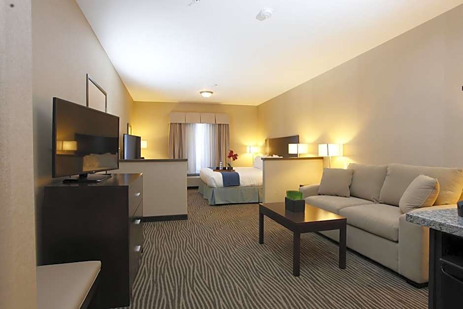 Holiday Inn Express Fort St John By IHG