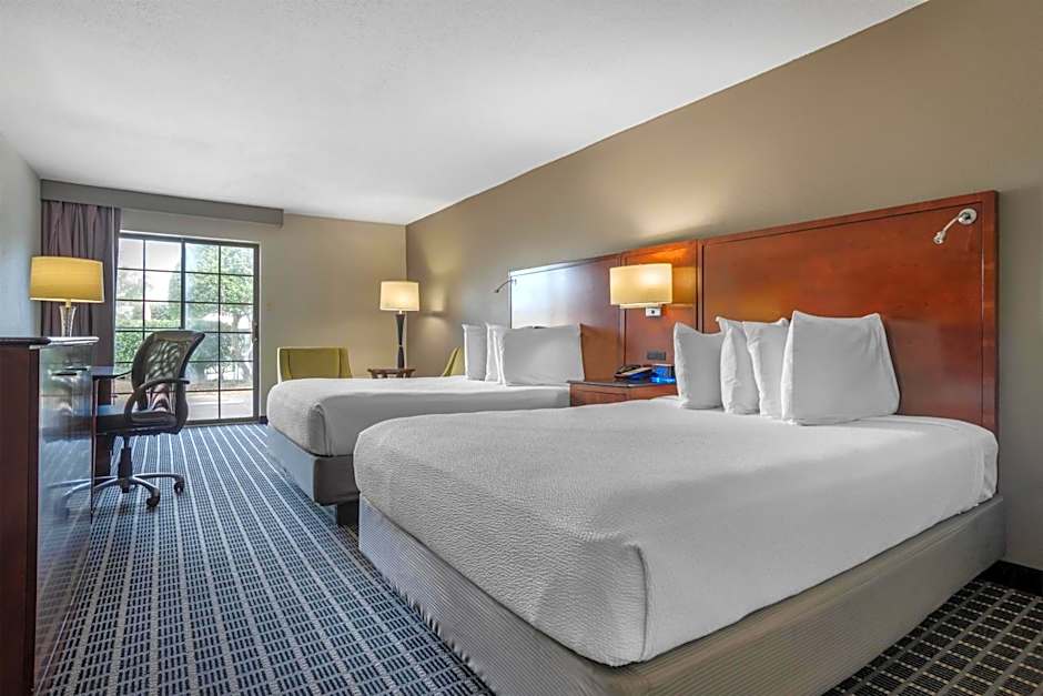 SureStay Plus Hotel by Best Western Greenwood