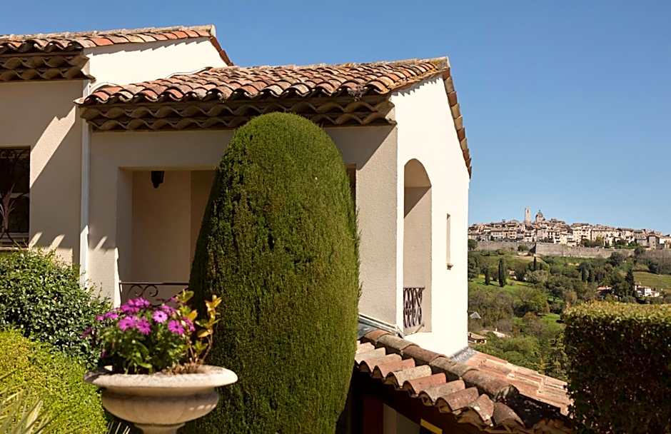 Hôtel La Grande Bastide