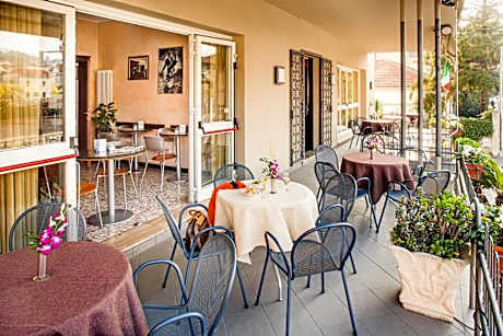 Hotel Candido