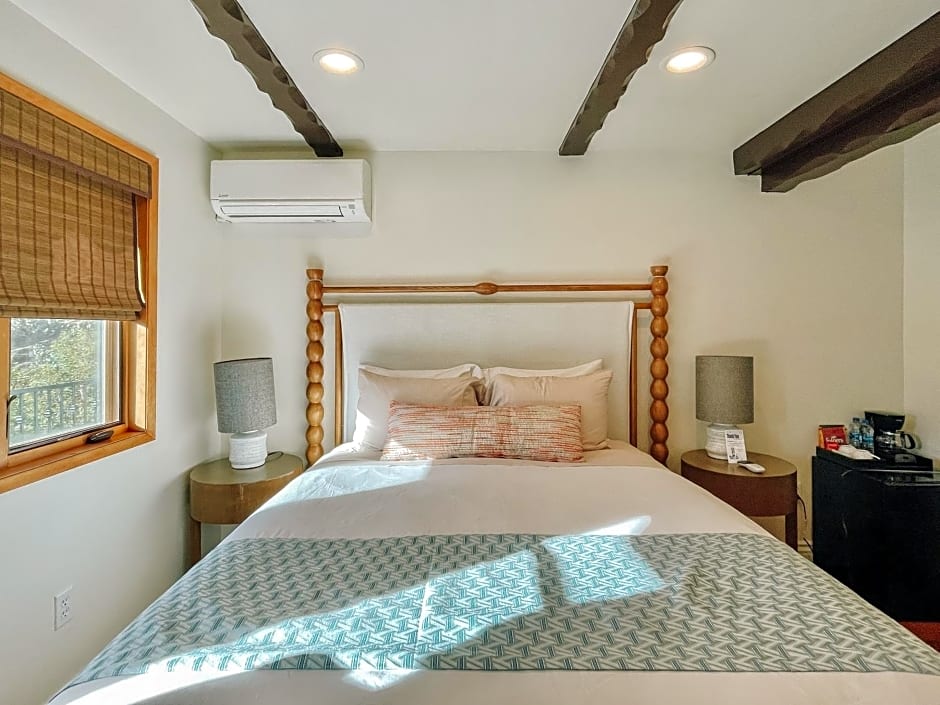 Zane Grey Pueblo Hotel