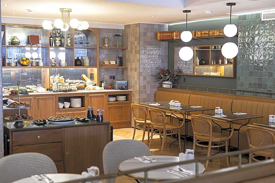 Via Sants Hotel Barcelona, Tapestry Collection by Hilton