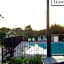 Riverview Motor Inn