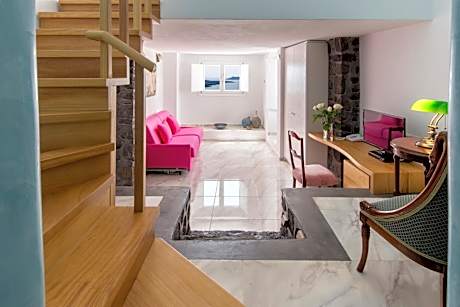 Junior Suite with Caldera View and Hot Tub