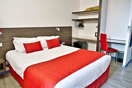 Double Room - Disability Access with Village View