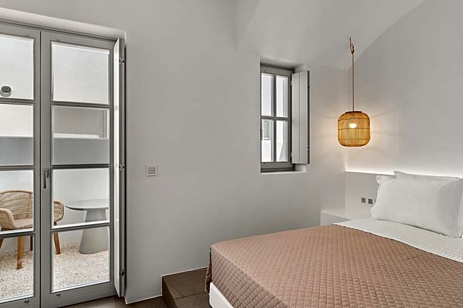 Mr and Mrs White Paros Suites & More