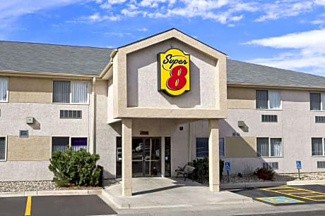 Super 8 by Wyndham Colorado Springs Airport