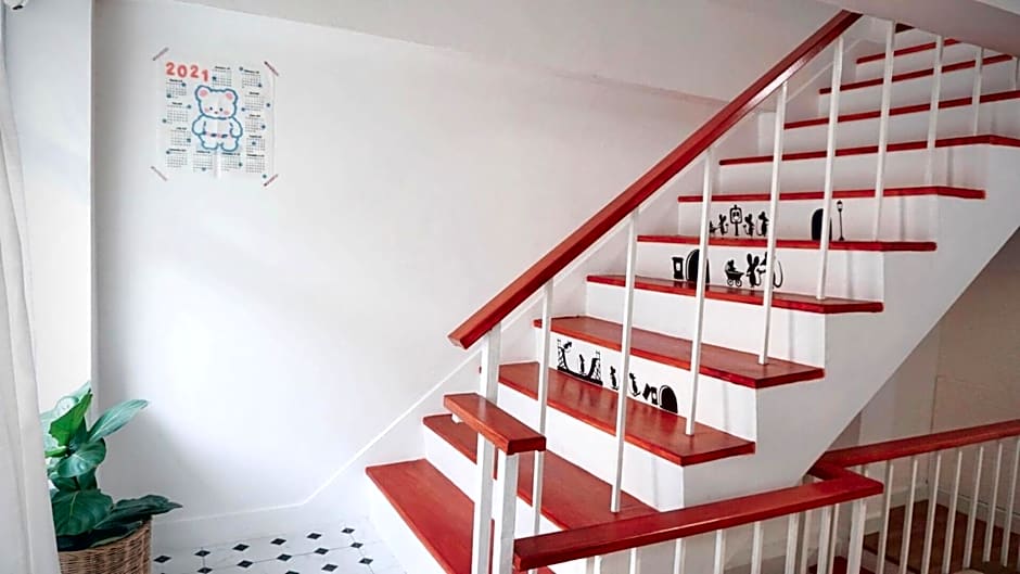 Room Story Hostel