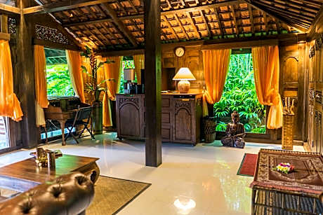 Valley Suite