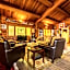 Alert Bay Lodge