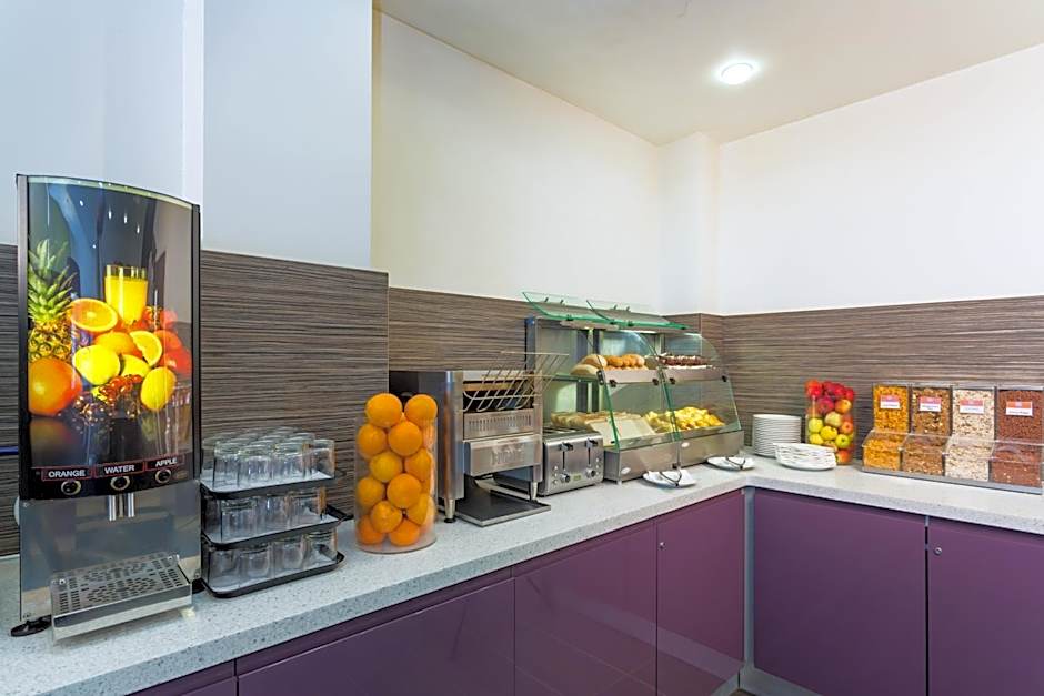 Holiday Inn Express Harlow By IHG