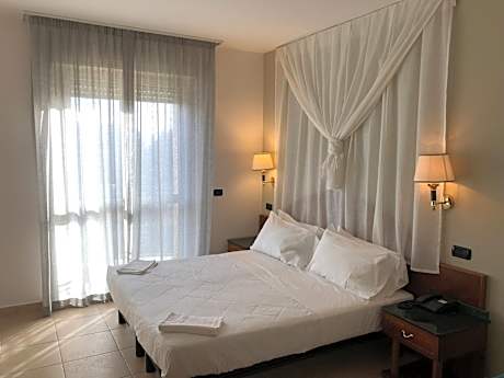 Double or Twin Room with Balcony