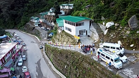 Sunshine Hill Resorts