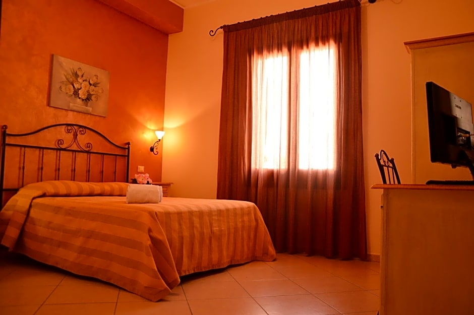 Attinia – San Vito Lo Capo, CA