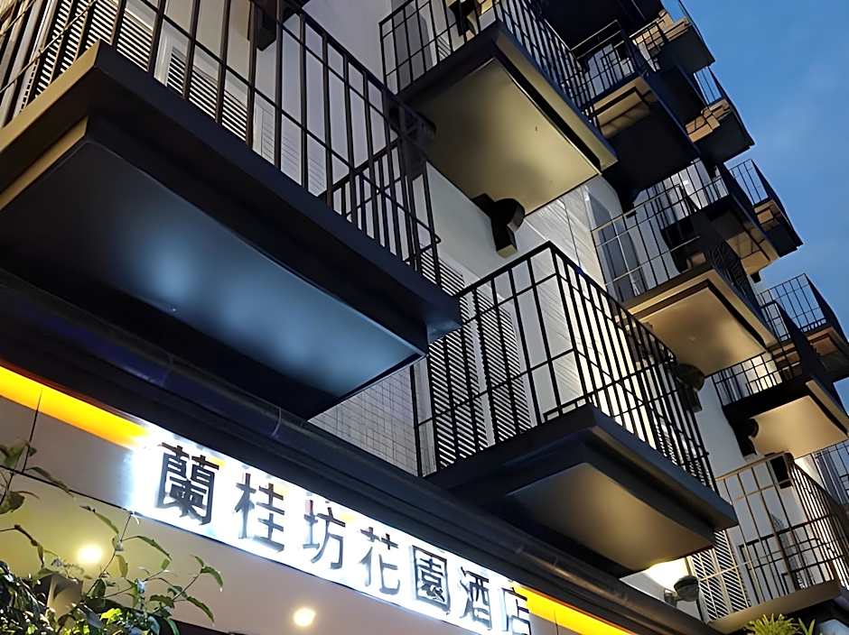 Lan Kwai Fong Garden Hotel