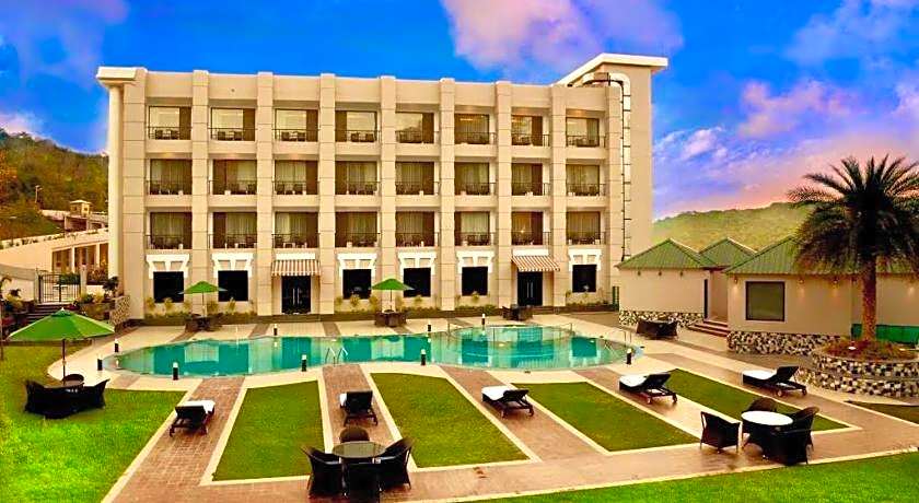 Golden Tulip Chandigarh - Panchkula