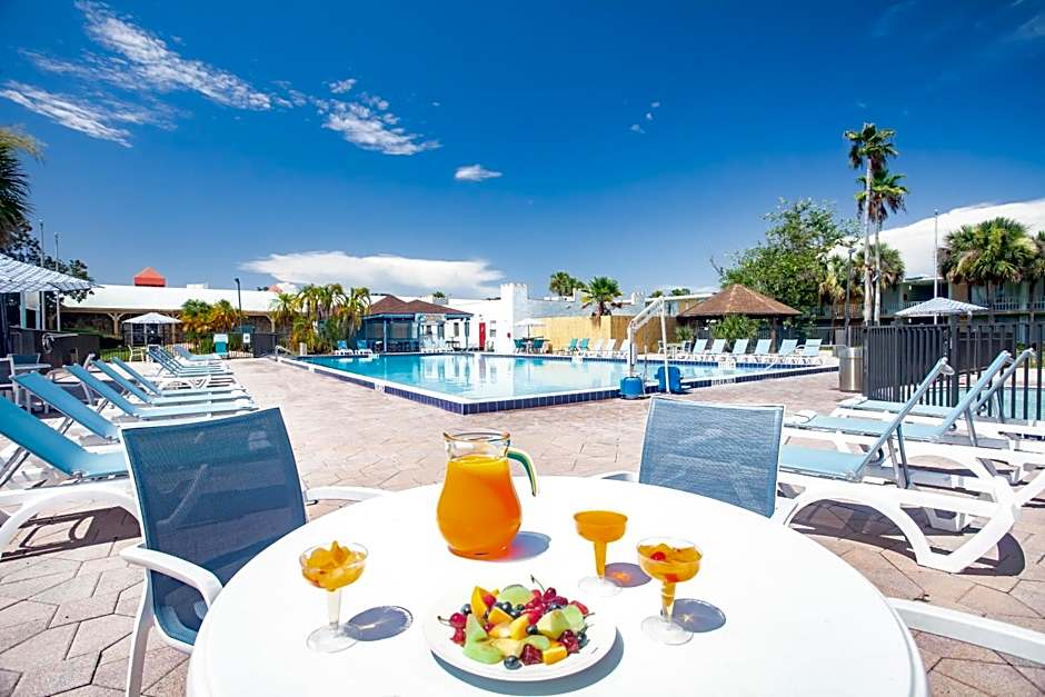 Seralago Hotel and Suites Main Gate East – Kissimmee, FL