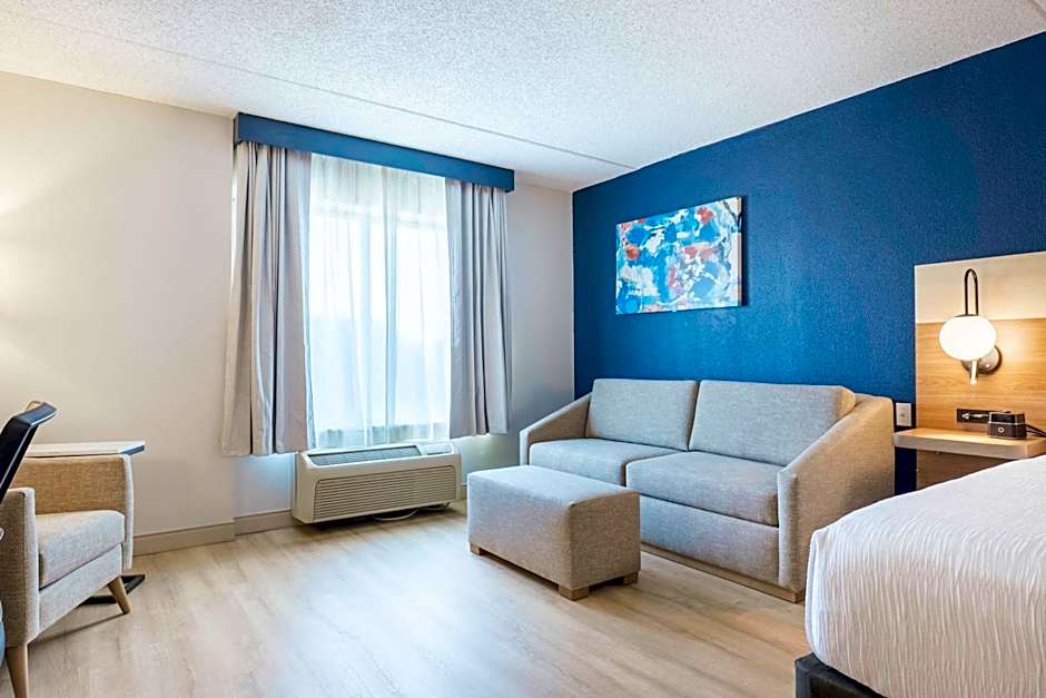 La Quinta Inn & Suites by Wyndham Danbury