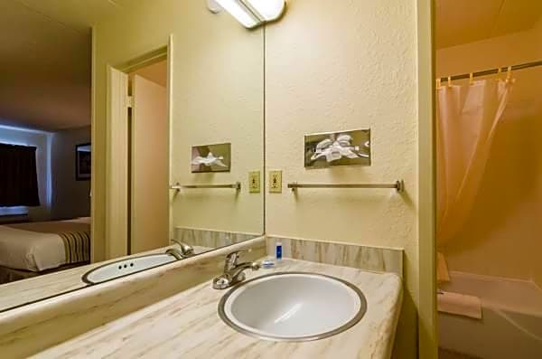 Rodeway Inn