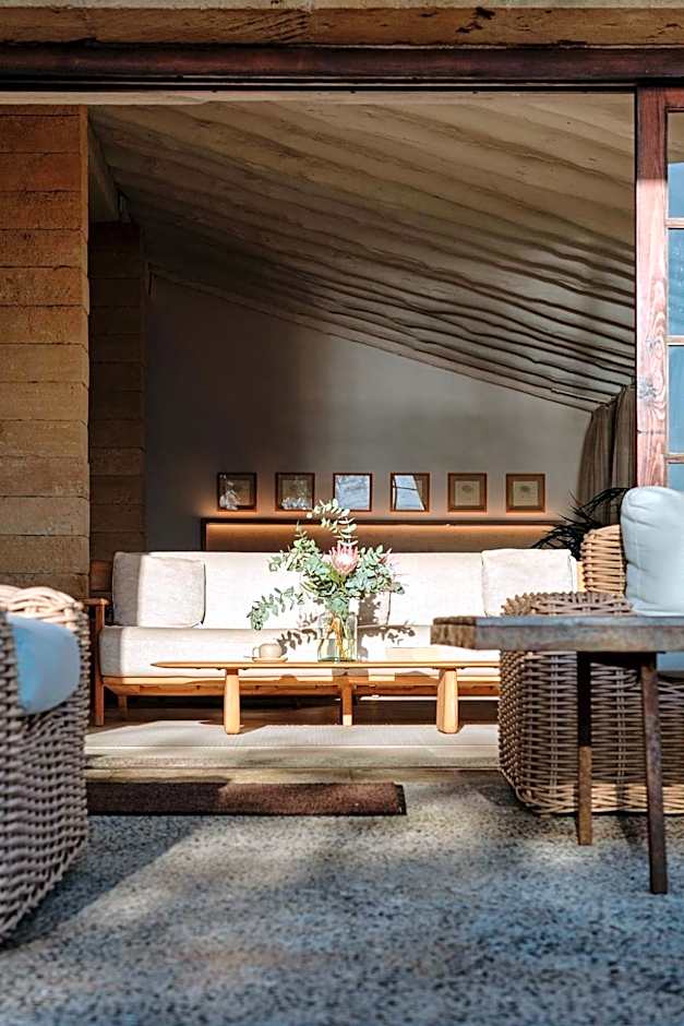 Can Simoneta - Adults Only