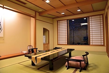 Superior Japanese-Style Room with Mountain View  - Non-Smoking
