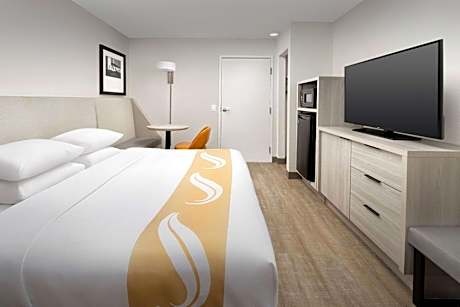 King Room - Accessible/Non-Smoking