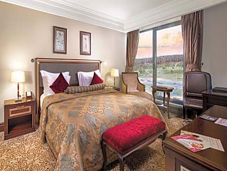 Executive Deluxe Double Room