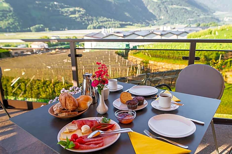 Pension Apartments Pardell