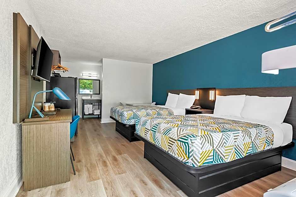 Studio 6 Hammond, LA I12 I55