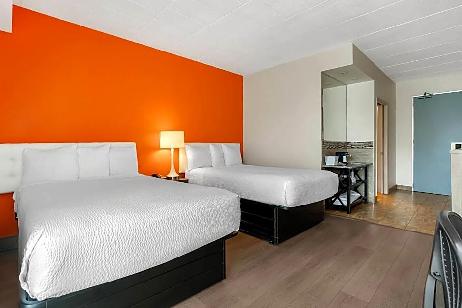 Howard Johnson Hotel by Wyndham Toms River