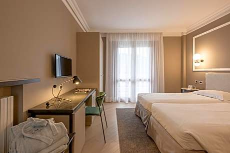 Twin Room with Balcony