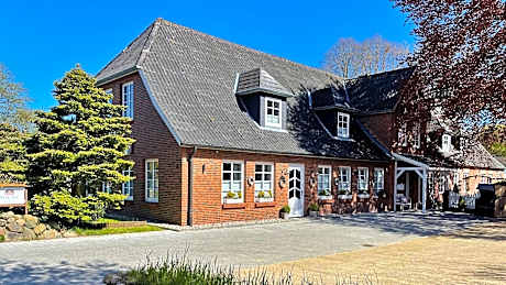 Friesen-Lodge Apartments