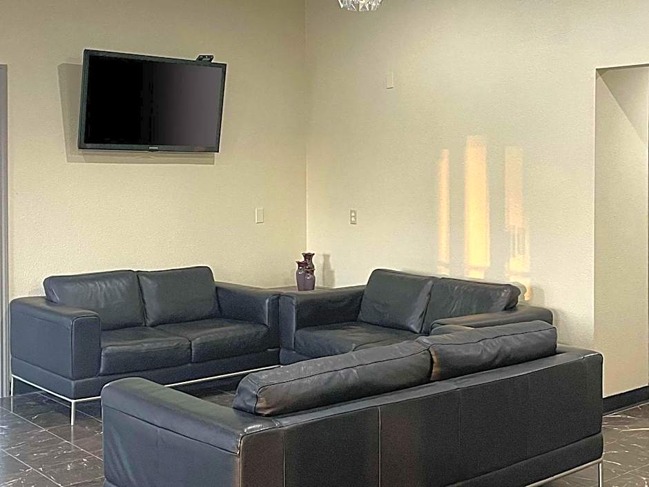 Econo Lodge Inn & Suites Sweetwater I-20