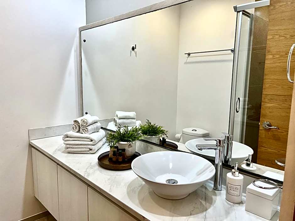 Luxury 5th Avenue Menesse 32