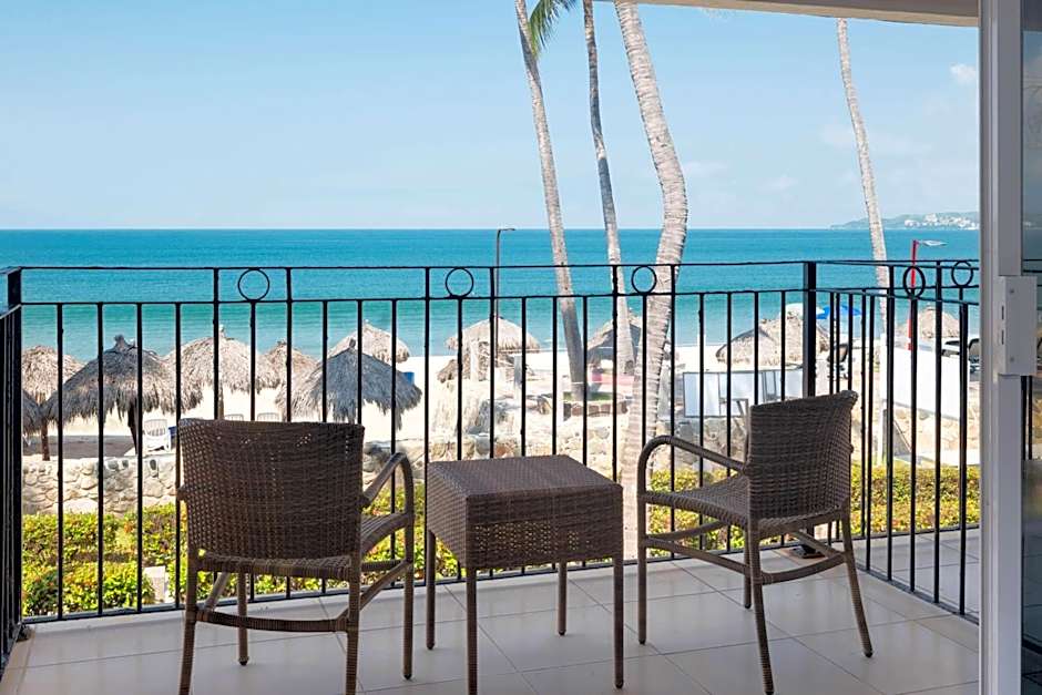 Grand Decameron Complex Bucerias, A Trademark All-Inclusive Resort