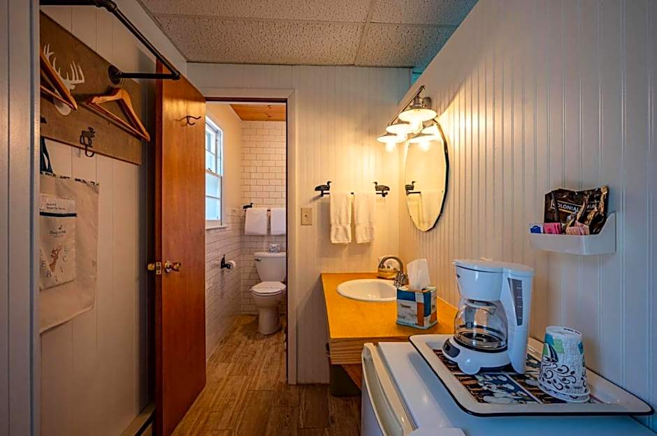 Sandy Point Motel