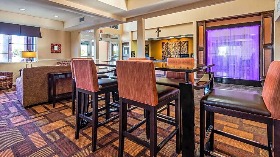 Best Western Plus Lubbock Windsor Inn