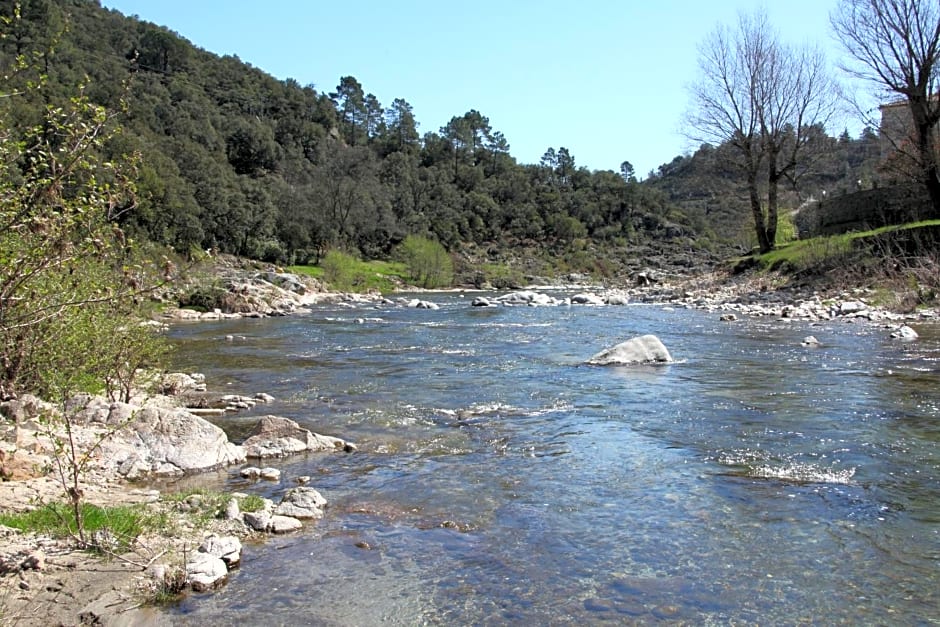 A L'orée Des Cévennes