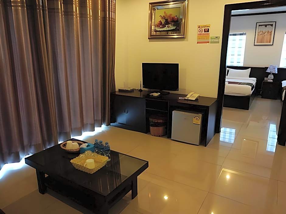 Douangchan Plaza Hotel