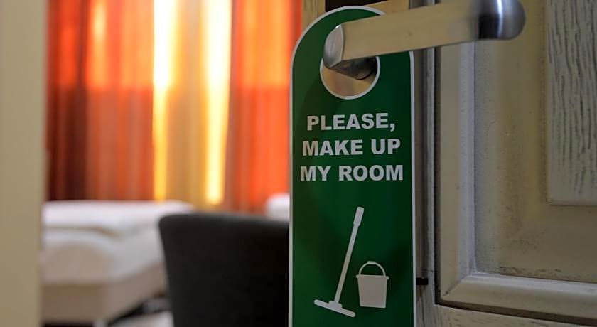 Yerevan Deluxe Hotel