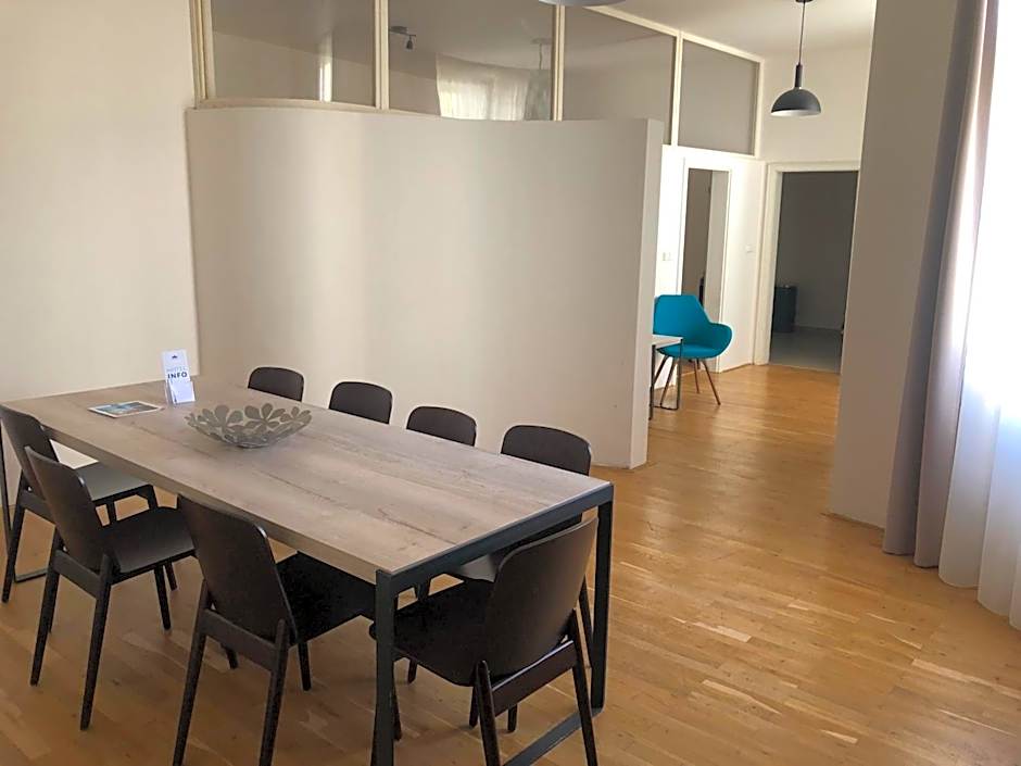 EA ApartHotel Melantrich