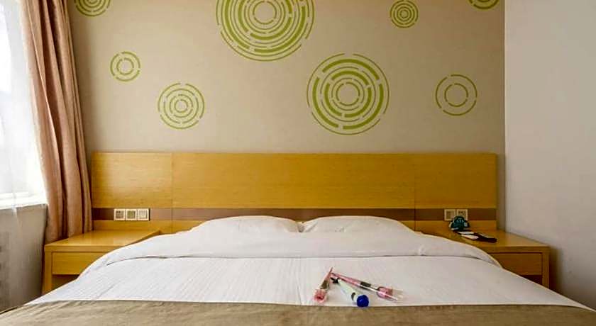 GreenTree Inn Shenyang Shenhe District Shenyang North Train Station Express Hotel