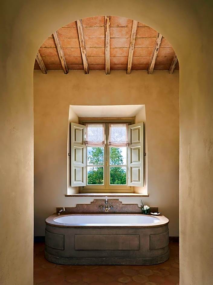 Castiglion del Bosco, A Rosewood Hotel