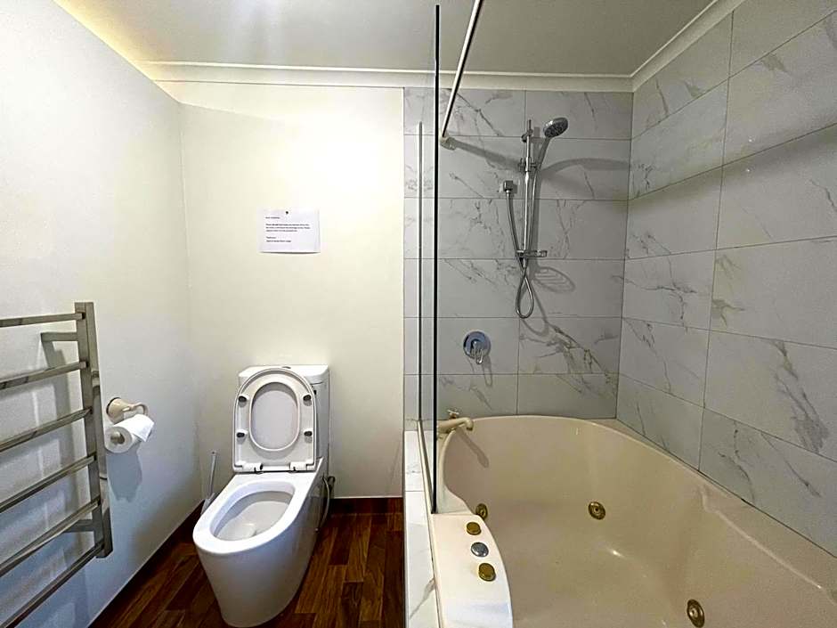 Alcala Motor Lodge