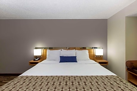 King Room - Non-Smoking