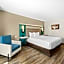 Econo Lodge Inn & Suites Santa Fe South