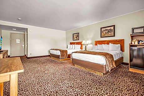 2 Queen Beds Non-Smoking